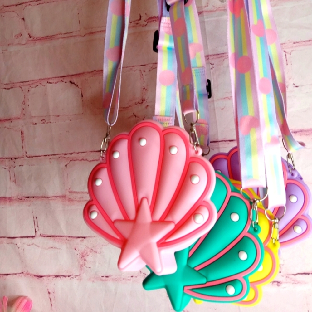 Mini Seashell Handbag